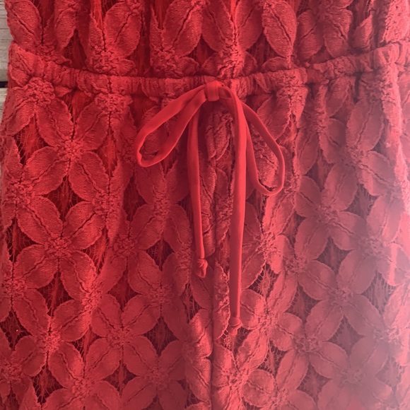 Red Romper | Flower Design 🌸 - Picture 5 of 5